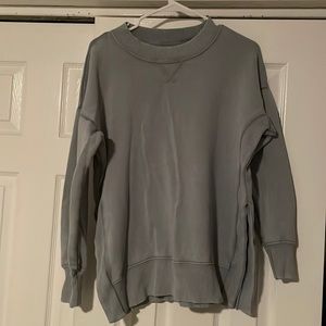 Aerie Crewneck sweater
